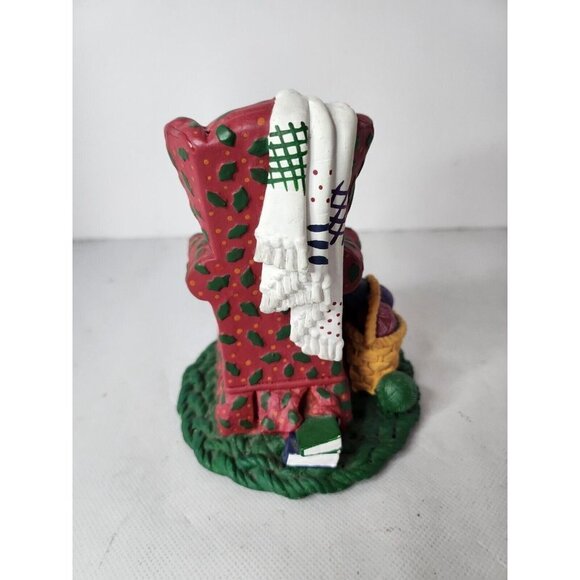 Vintage Department 56 The Sugar Plum Chair Christmas Setting Cat Chair Figurine - Picture 4 of 8